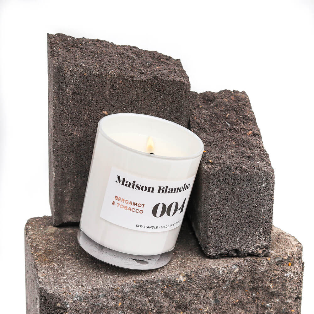 Bergamot and Tobacco Scented Candle